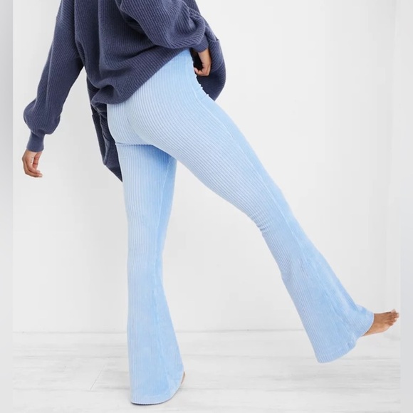 Aerie Groove On Velour Blue Ribbed Flare High Waisted Pants Size Small Womens - Picture 2 of 12